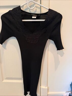 BCBGMaxAzria Black Ribbed Lace-Trim V-Neck Top